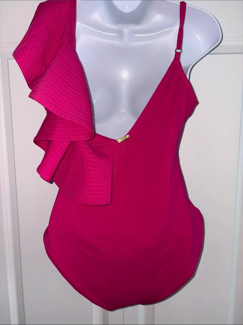 Praia Fushia ruffle shoulder Swimsuit Size XL